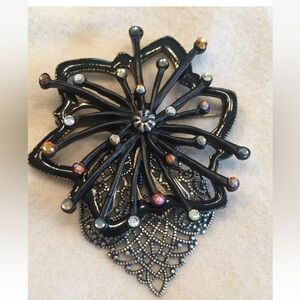 Chico's Starburst Brooch Black Metal Crystal Rhinestone Statement Pin